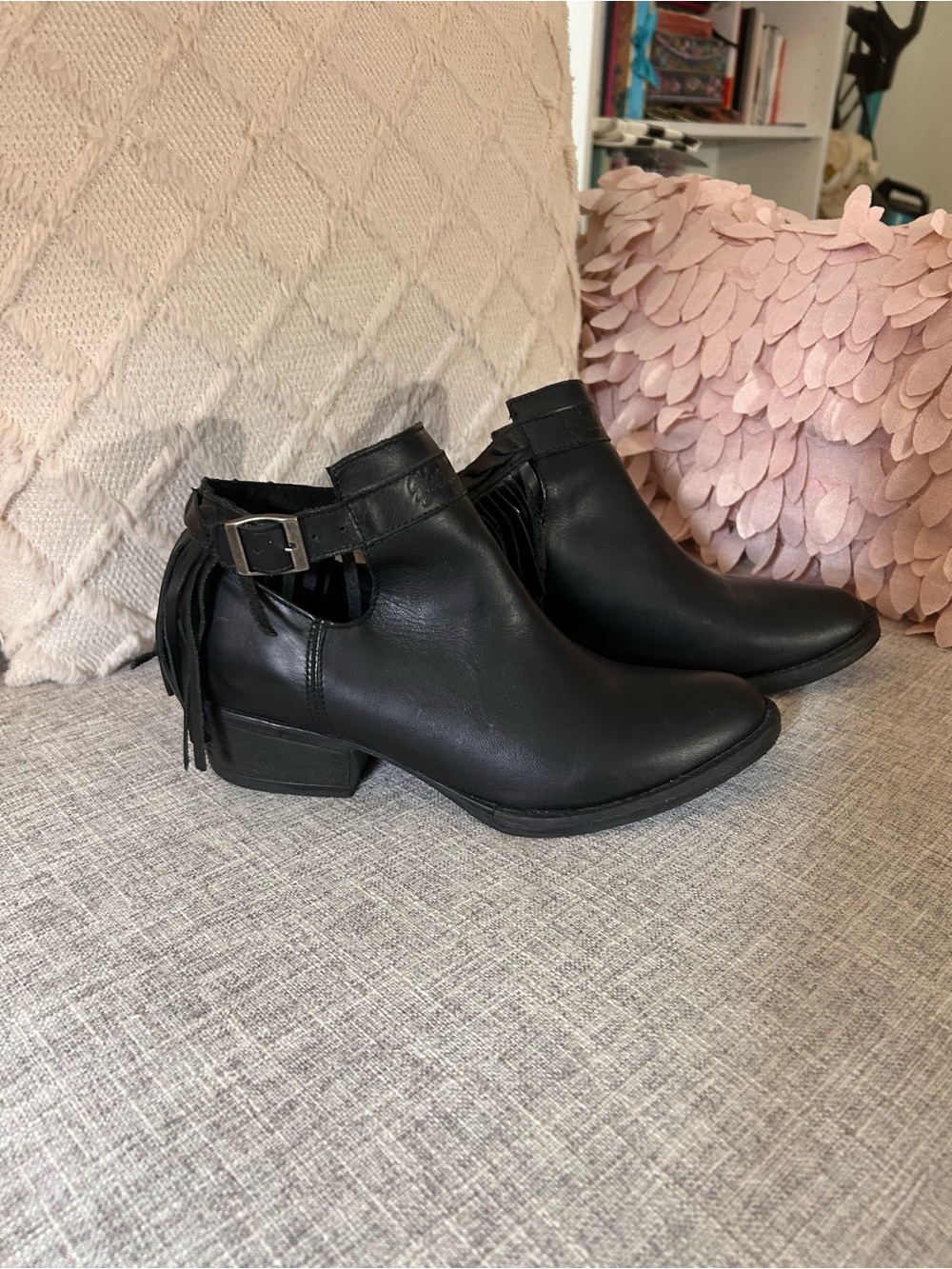 Harley-Davidson Black Leather Fringe Ankle Boots with Buckle